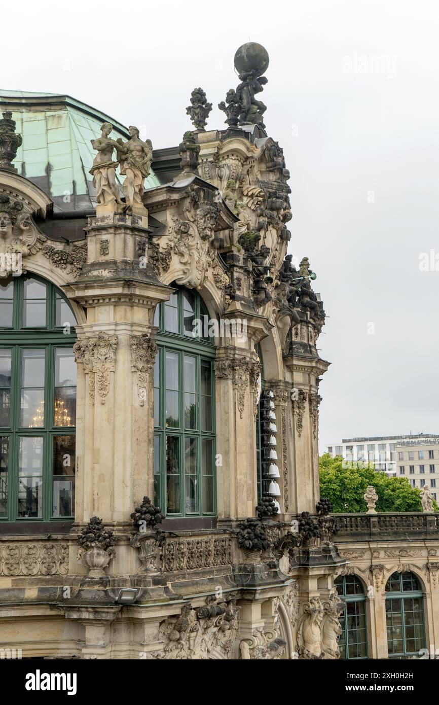 Vue détaillée du pavillon de carillon du Zwinger à Dresde, Saxe, Allemagne Banque D'Images