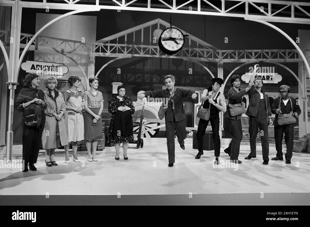 Émission française 'chantez le moi' diffusée sur antenne 2 en 1985, présentée par Jean-François Kahn Banque D'Images