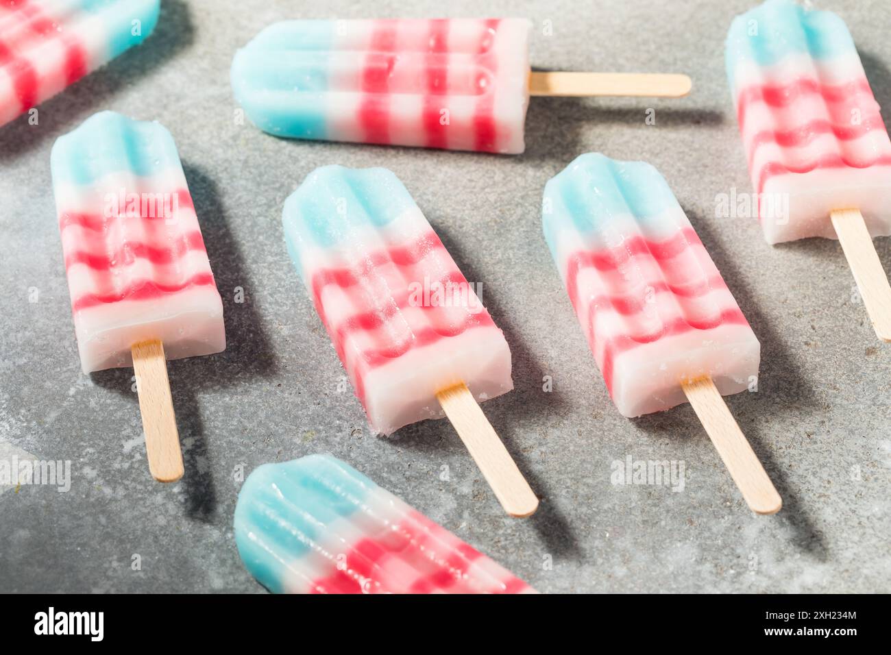 Patriotique Rouge Blanc et Bleu Popsicles pour le 4 juillet Banque D'Images