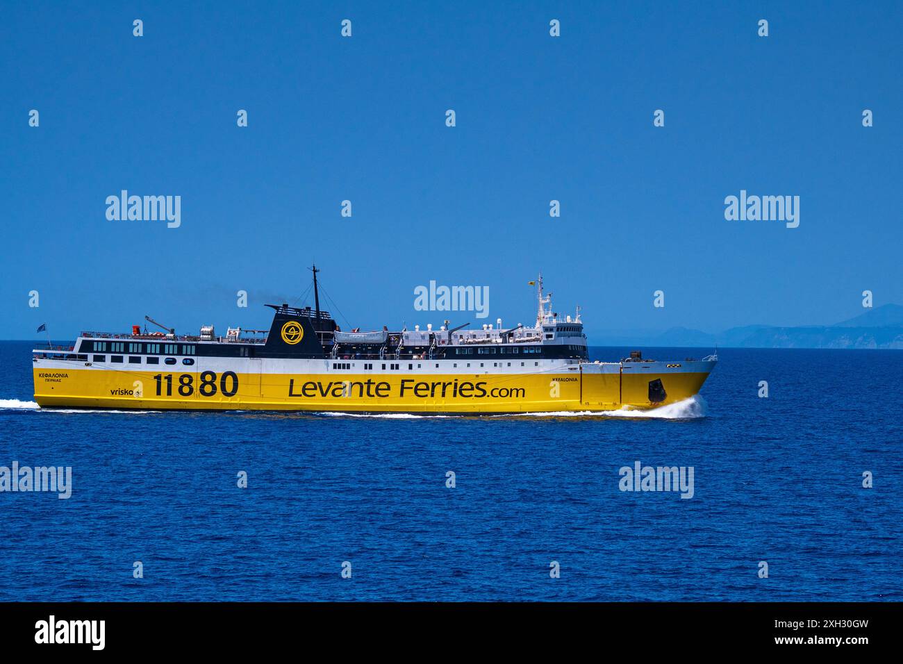 Zakynthos, Grèce 6 juin 2024 le ferry de luxe Kefalonia de Levante Ferries navigue en pleine