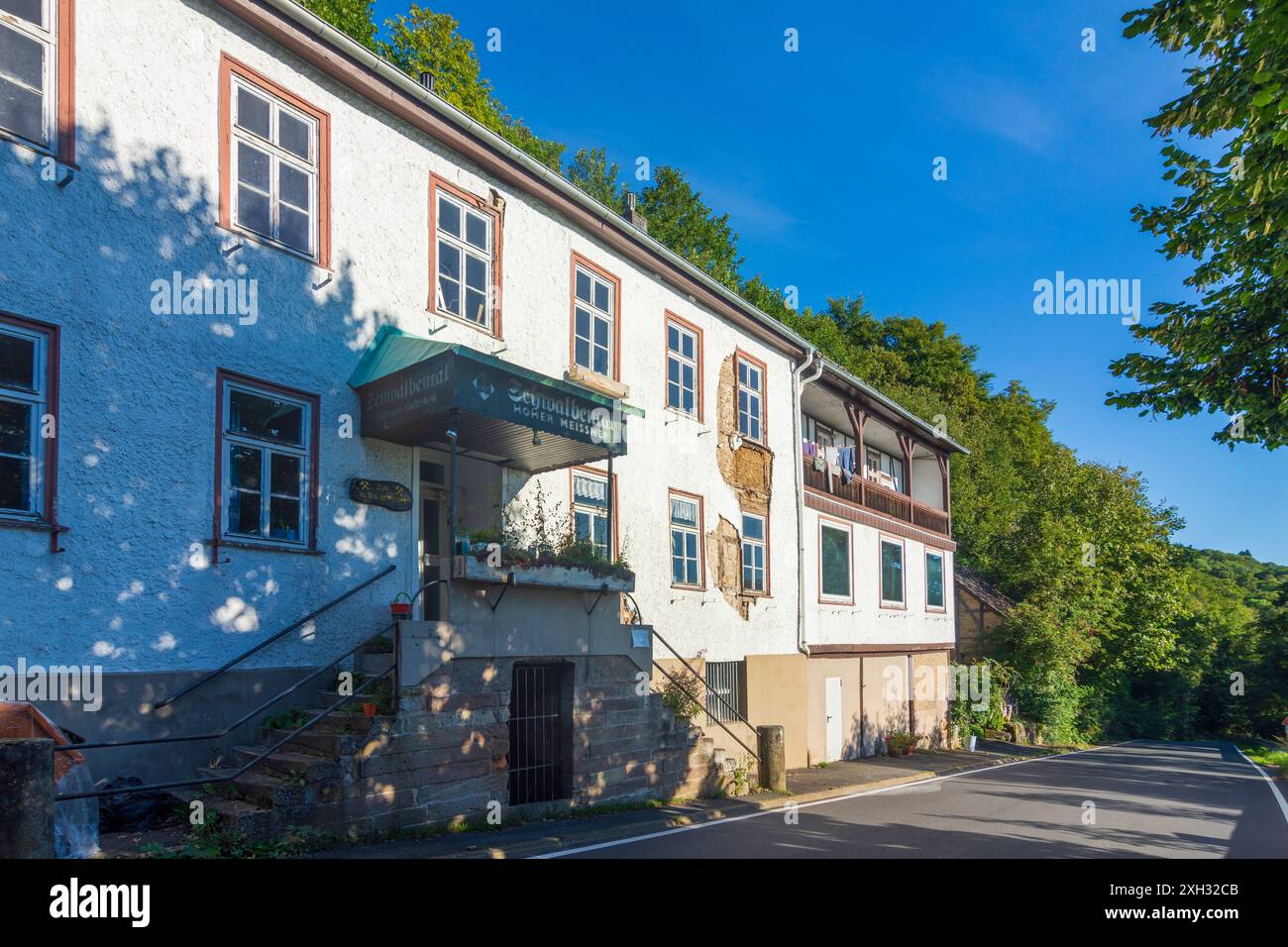 Meißner : ancien Schwalbenthal Inn (anciennement : Bureau des mines) à la montagne Hoher Meißner à Nordhessen, Hesse, Allemagne Banque D'Images