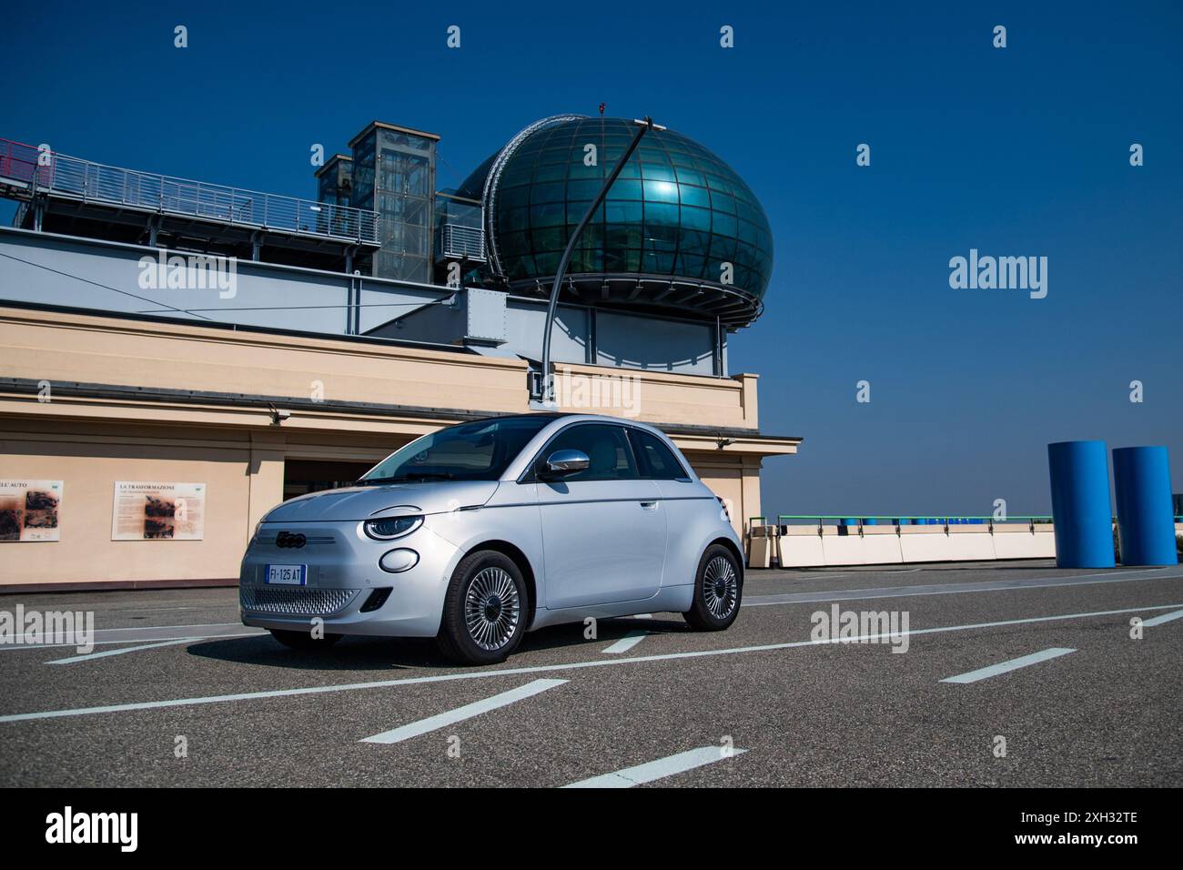 Torino, Italie. 11 juillet 2024. 500Mirafiori lors des 125 ans de la Fiat à Turin, Italie - jeudi 11 juillet 2024 - Motors - ( photo Alberto Gandolfo/LaPresse ) crédit : LaPresse/Alamy Live News Banque D'Images