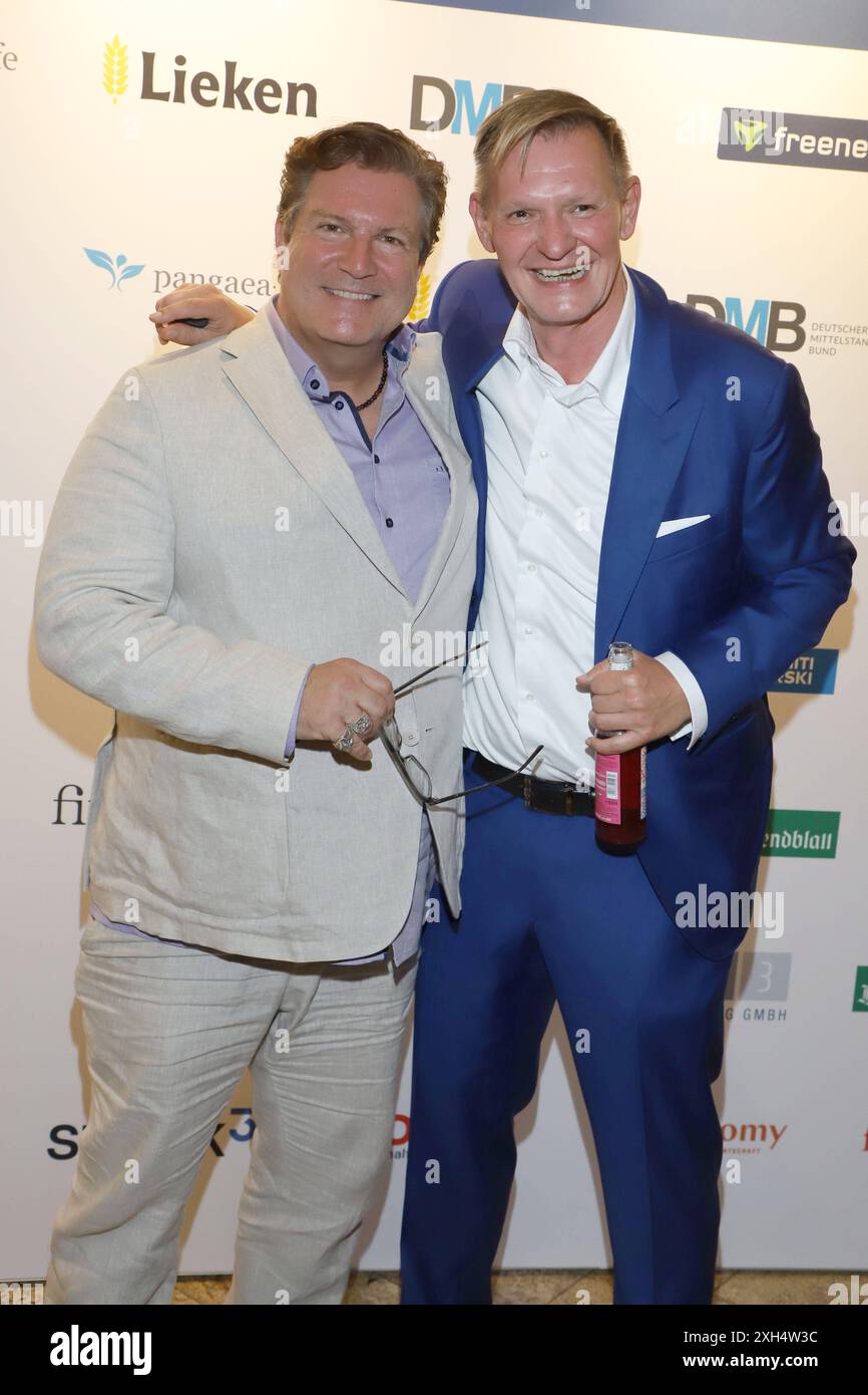 Eurominds Wirtschaftsgipfel, Francis Fulton Smith, Soeren Bauer, Eurominds Wirtschaftsgipfel, Elysee Hotel Hamburg, 11.07.2024 *** Sommet économique Eurominds, Francis Fulton Smith, Soeren Bauer, Sommet économique Eurominds, Elysee Hotel Hamburg, 11 07 2024 Copyright : xEventpressxBecherx Banque D'Images