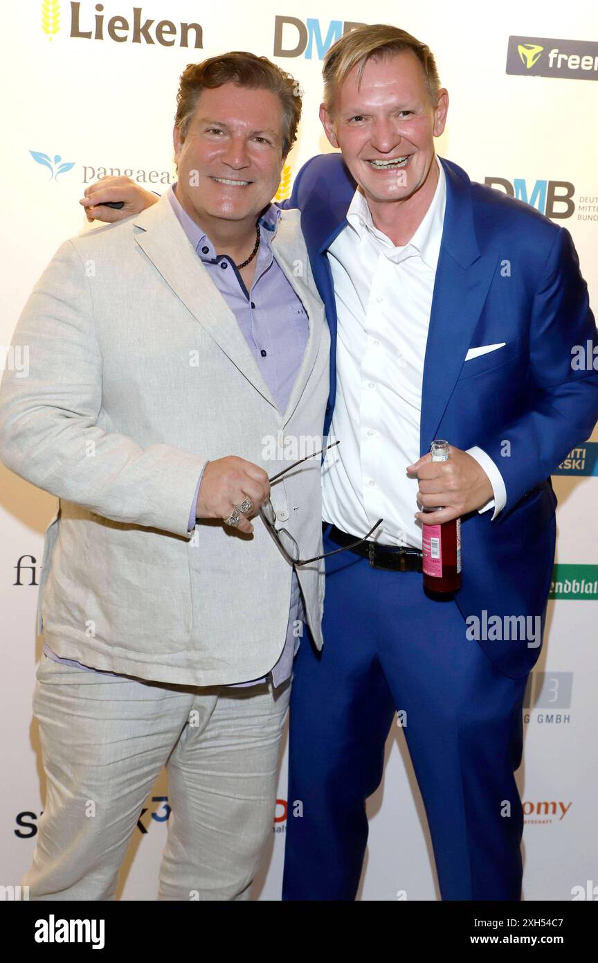 Francis Fulton Smith und Sören Bauer beim Wirtschaftsgipfel EuroMinds 2024 im Hotel Grand ElysÃ e. Hamburg, 11.07.2024 *** Francis Fulton Smith et Sören Bauer au sommet EuroMinds 2024 à l'Hotel Grand ElysÃ e Hamburg, 11 07 2024 Foto:xgbrcix/xFuturexImagex eurominds 4747 Banque D'Images