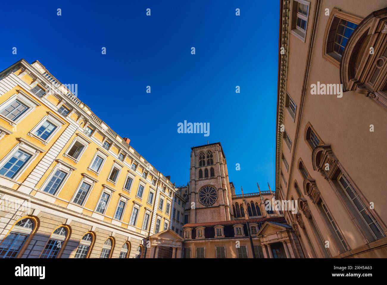 Bâtiment gothique, Cathédrale de Lyon, un monument historique à Lyon, France Banque D'Images