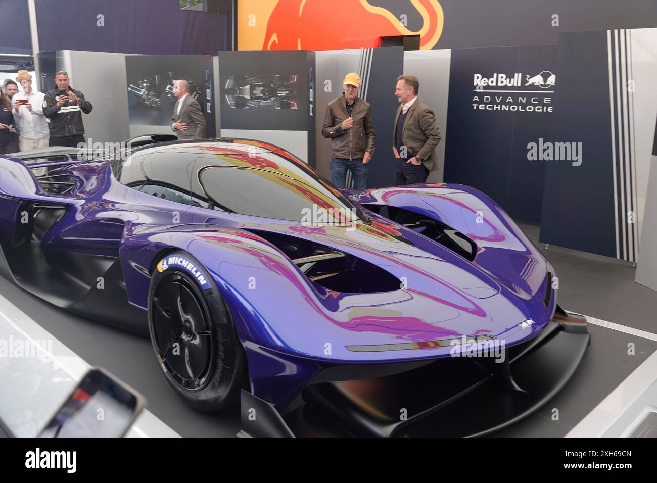 Goodwood House, West Sussex, Royaume-Uni. , . Adrian Newey et Christian Horner dévoilent le très attendu Red Bull RB17 au Goodwood Festival of Speed, qui se tient chaque année dans la maison ancestrale du 11e Duc de RichmondÕs, Goodwood House Credit : Motofoto/Alamy Live News Banque D'Images