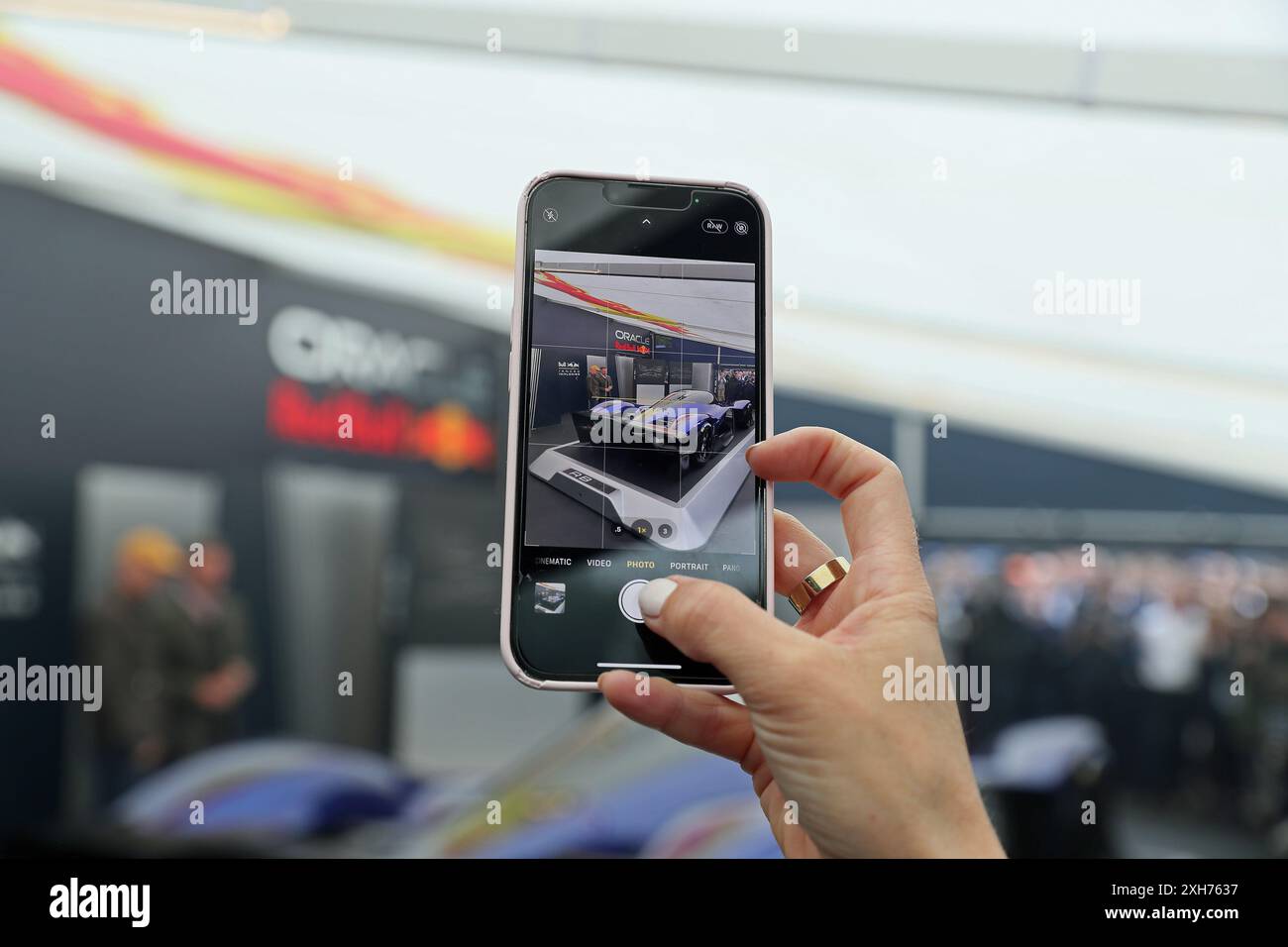 Goodwood, West Sussex, Royaume-Uni 12 juillet 2024. Red Bull hypercar dévoilé au Goodwood Festival of Speed – « Horseless to Hybrid – Revolutions in Power », à Goodwood, West Sussex, Royaume-Uni. © Malcolm Greig/Alamy Live News Banque D'Images