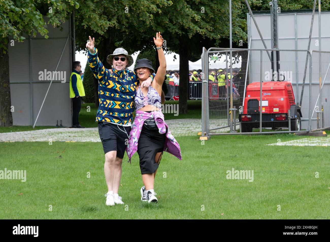 Ouverture des portes en tant que premier de la foule d'entrer dans le festival - TRNSMT 2024 Glasgow Green 12 juillet 2024 crédit : James Edmond/Alamy Live News Banque D'Images