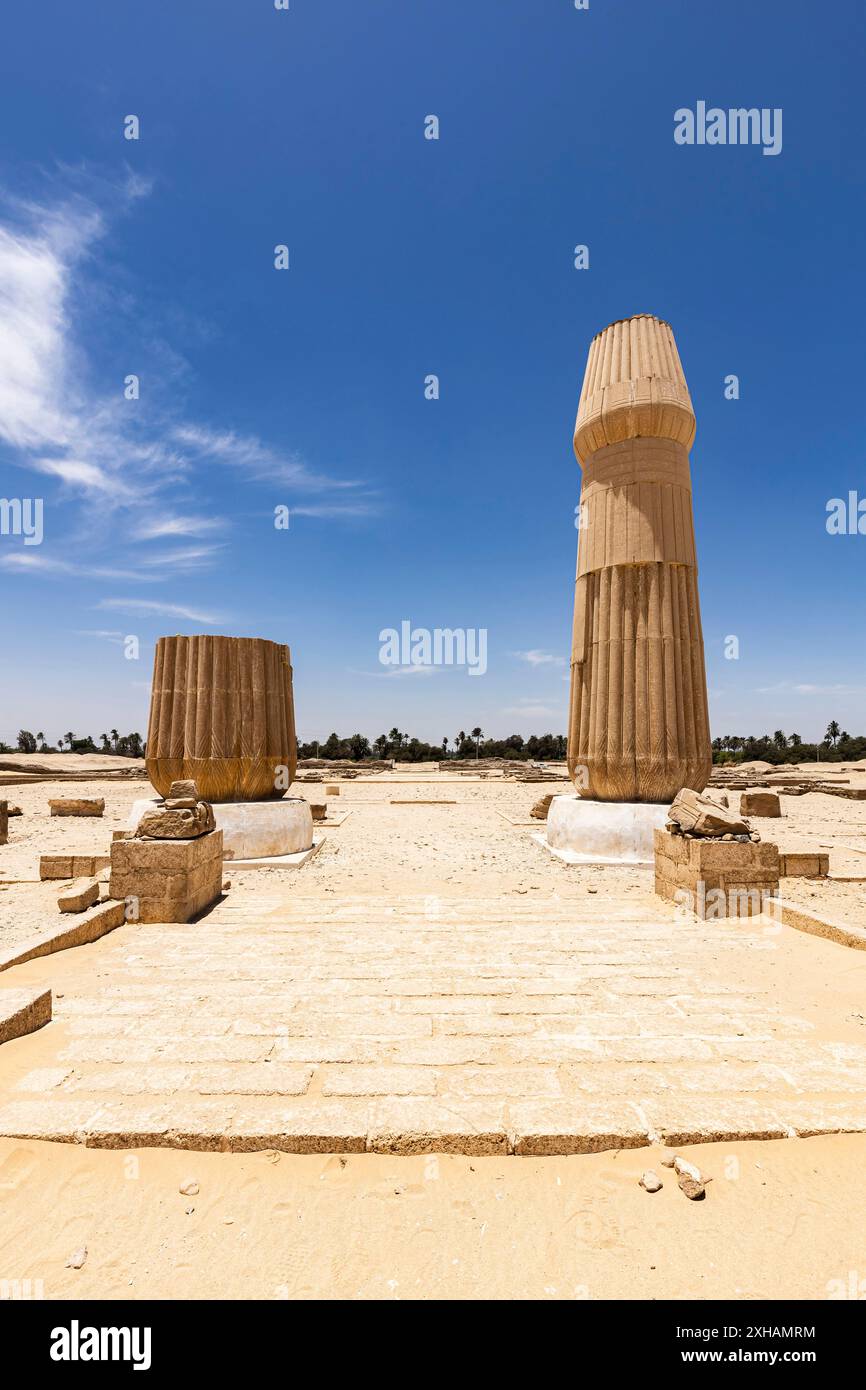 Amarna (Akhetaten), petit temple Aten, cour sanctuaire avec colonnes, capitale de la fin de la 18ème dynastie, Minya, Egypte, Afrique du Nord, Afrique Banque D'Images