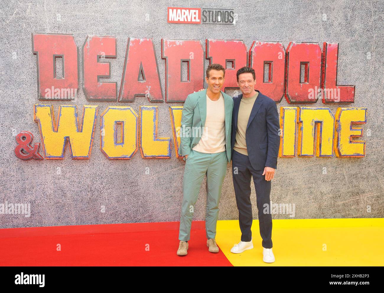 Ryan Reynolds et Hugh Jackman à l'avant-première VIP 'Deadpool & Wolverine', Hammersmith (Eventim) Apollo, Queen Caroline Street, jeudi Banque D'Images