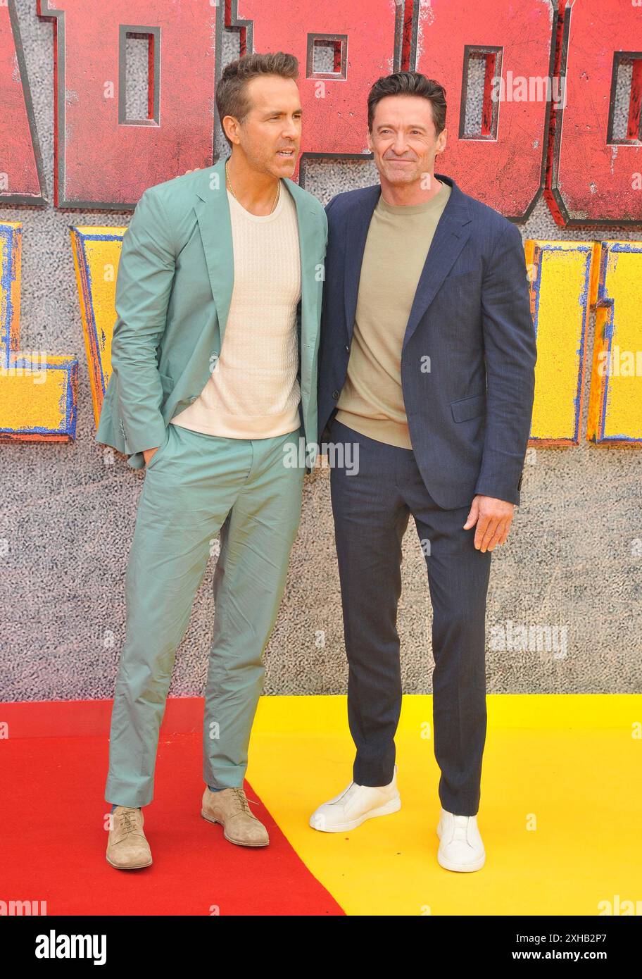 Ryan Reynolds et Hugh Jackman à l'avant-première VIP 'Deadpool & Wolverine', Hammersmith (Eventim) Apollo, Queen Caroline Street, jeudi Banque D'Images