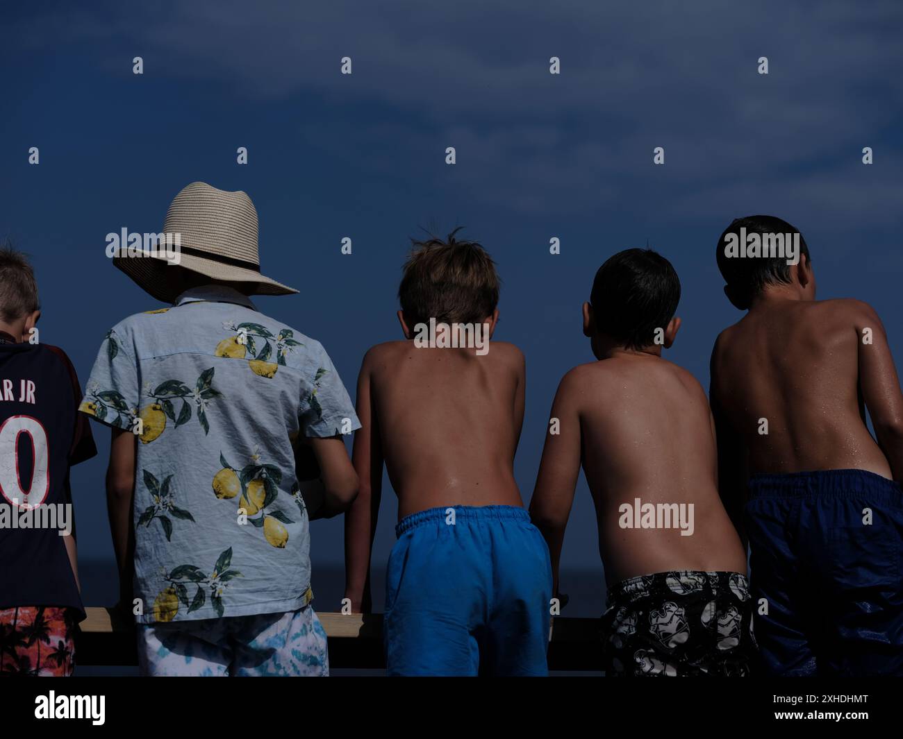 Les gens sur la plage à Malmö, Suède. Banque D'Images