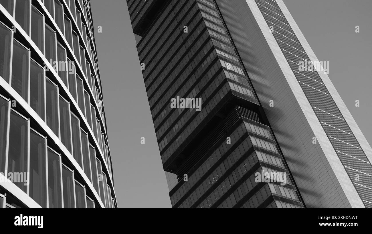 Vue de la Torre Cepsa sur le Paseo de la Castellana à Madrid, dans le complexe financier des 4 tours. 13 juillet 2024 en Espagne Banque D'Images
