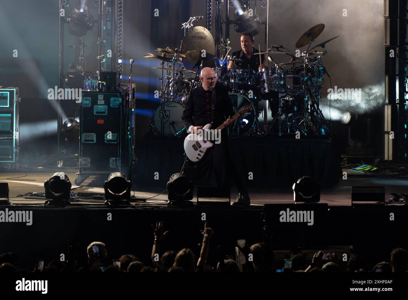 Barcelone, Espagne. 14 juillet 2024. Les Smashing Pumpkins ont joué lors de la dernière nuit du Cruilla Festival, comme le point culminant d'une nuit qui a également présenté les vétérans Pet Shop Boys. The Smashing Pumpkins actuaron en la &#XFA;ltima noche del Festival Cruilla, como colofón de una noche en la que también actuaron los Veteranos Pet Shop Boys. Sur la photo : Billy Corgan, James IHA, Kiki Wong, Jimmy Chamberlin News Entertainment -Barcelone, Espagne samedi 13 juillet 2024 (photo par Eric Renom/LaPresse) crédit : LaPresse/Alamy Live News Banque D'Images