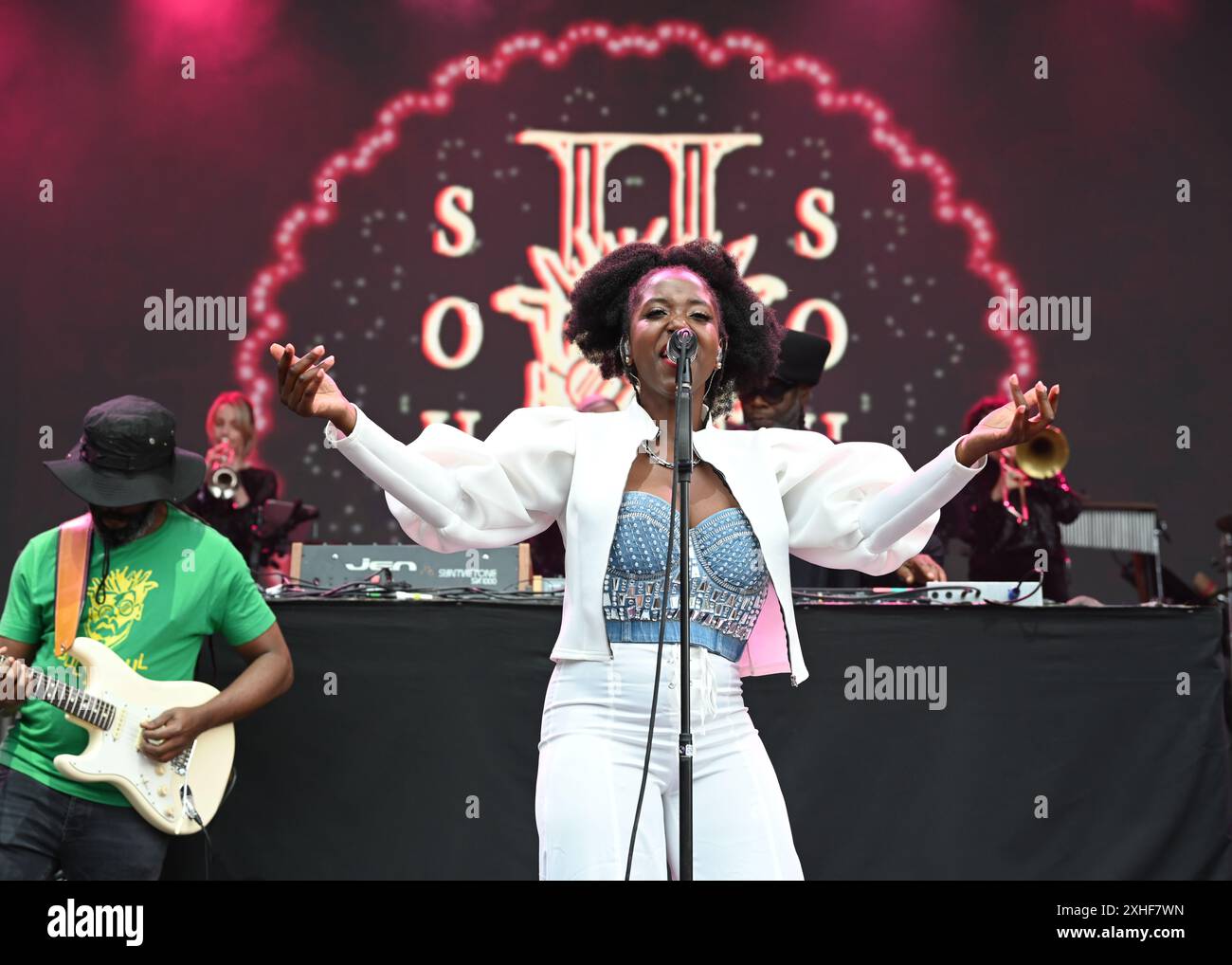 LONDRES, ANGLETERRE - 13 JUILLET 2024 : Soul II Soul se produit au Kaleidoscope Festival 2024 à Alexandra Palace Park le 13 juillet 2024 à Londres, Angleterre. ( Credit : Voir Li/Picture Capital/Alamy Live News Banque D'Images