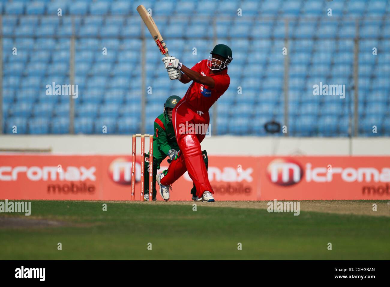 Bangladesh-Zimbabwe premier match international d'une journée (ODI) de cinq séries de matchs au stade national de cricket Sher-e-Bangla à Mirpur, Dhaka, Banglade Banque D'Images