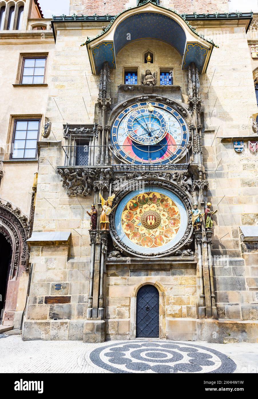 L'horloge astronomique de Prague ou Prague Orloj, une horloge astronomique médiévale attachée à l'ancien hôtel de ville de Prague, la capitale de la République tchèque Banque D'Images