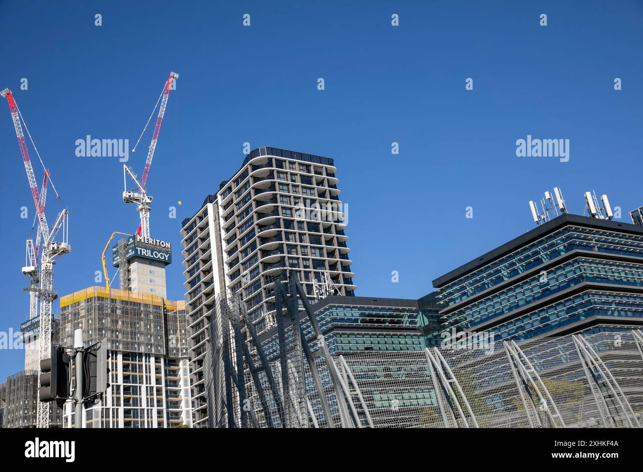 Tours résidentielles Meriton en cours de construction pour des appartements à Macquarie Park, North Sydney, Nouvelle-Galles du Sud, Australie. Meriton est une construction australienne Banque D'Images