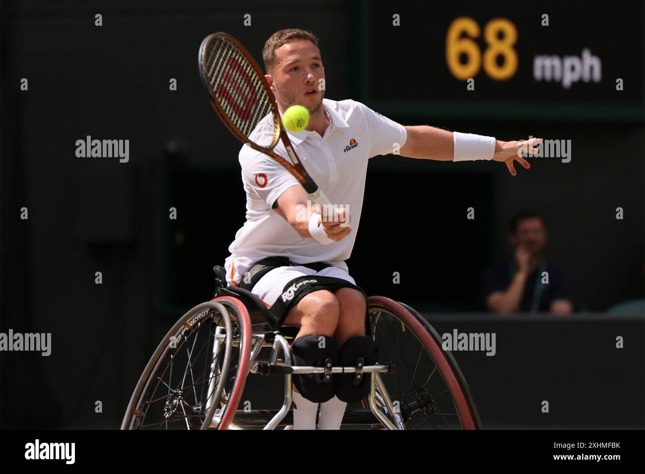 Alfie Hewett de Grande-Bretagne dans les championnats masculins en fauteuil roulant simples Wimbledon 2024. Banque D'Images