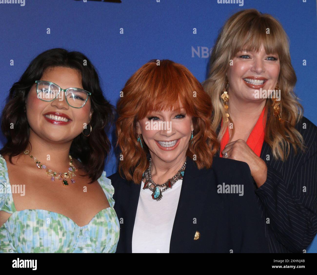 14 juillet 2024, Pasadena, CA, États-Unis : LOS ANGELES - 14 juillet : Belissa Escobedo, Reba McEntire, Melissa Peterman  à la tournée de presse NBCUniversal TCA à l'hôtel Langham le 14 juillet 2024 à Pasadena, CA (crédit image : © Kay Blake/ZUMA Press Wire) USAGE ÉDITORIAL SEULEMENT! Non destiné à UN USAGE commercial ! Banque D'Images