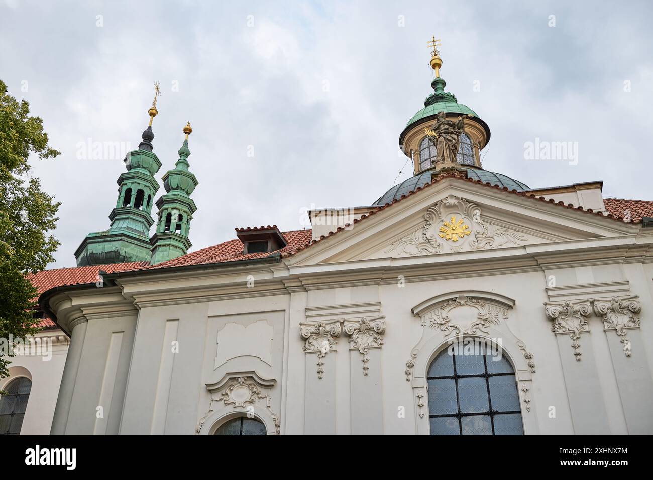 La basilique de l'Assomption de notre-Dame dans le monastère de Strahov, une abbaye prémonstratenne fondée en 12 siècle, situé à Strahov, Prague, capitale Banque D'Images