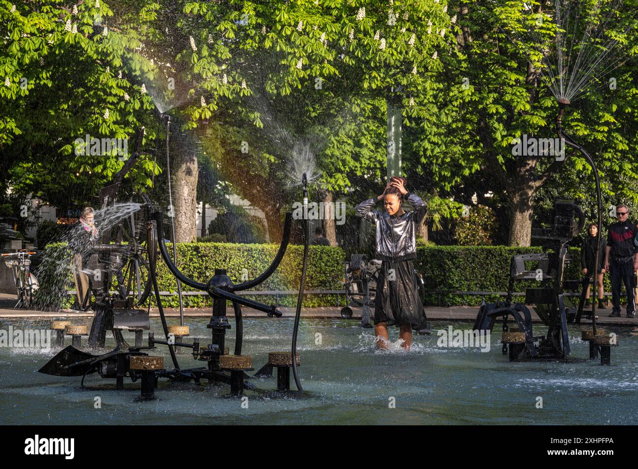 Suisse, Bâle, Theaterplatz, Fontaine du Carnaval de Tinguely (Fasnachtsbrunnen) Banque D'Images