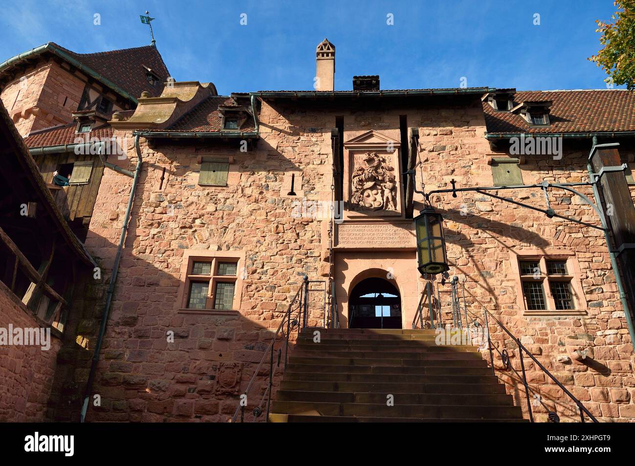 France, Bas Rhin, Orschwiller, route des vins d'Alsace, Château du Haut Koenigsbourg, le grand fief Banque D'Images