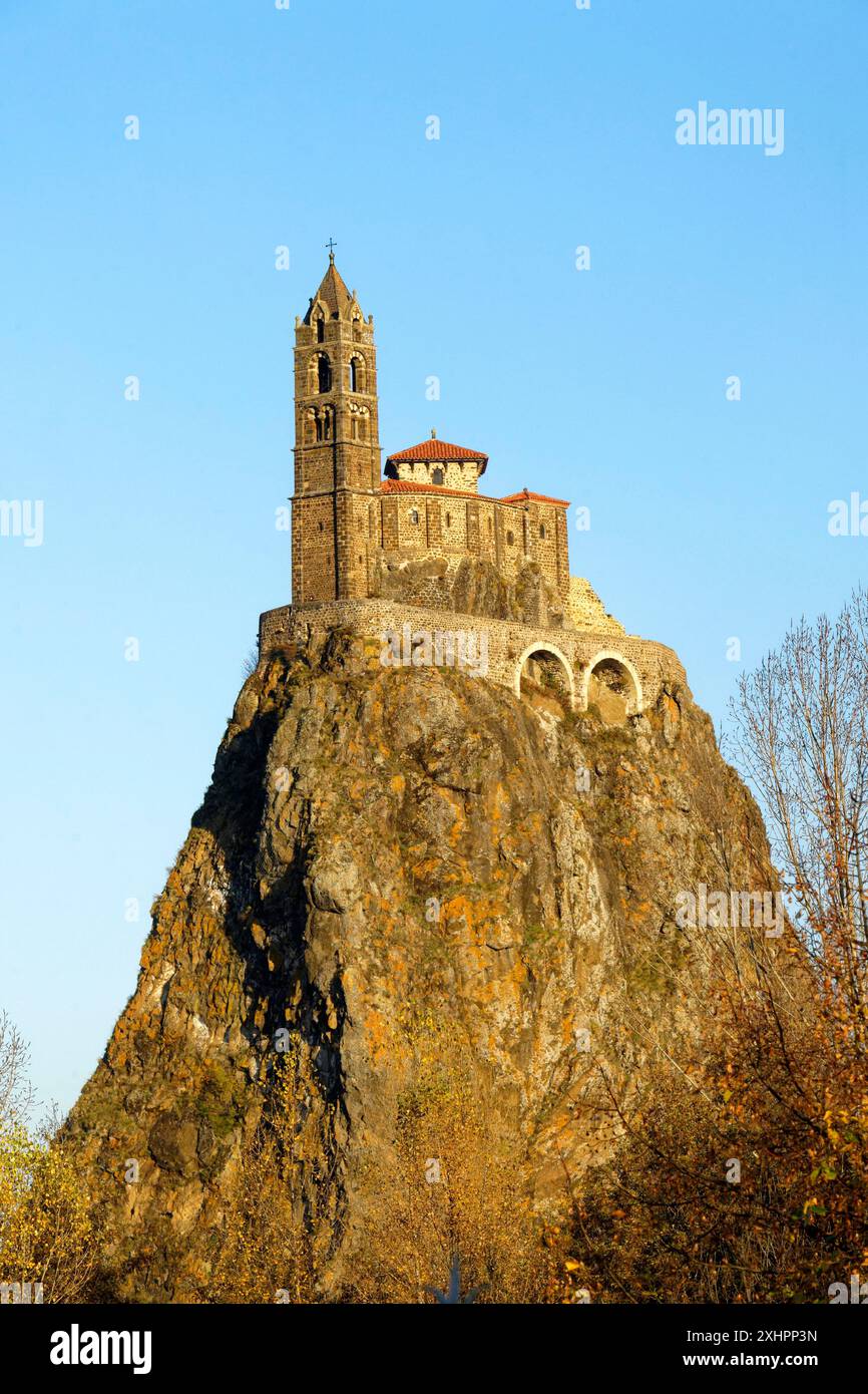 La France, la Haute Loire, Le Puy en Velay, un arrêt sur el Camino de Santiago inscrite au Patrimoine Mondial de l'UNESCO, Saint Michel d'Aiguilhe Chapelle de la 5ème ce Banque D'Images