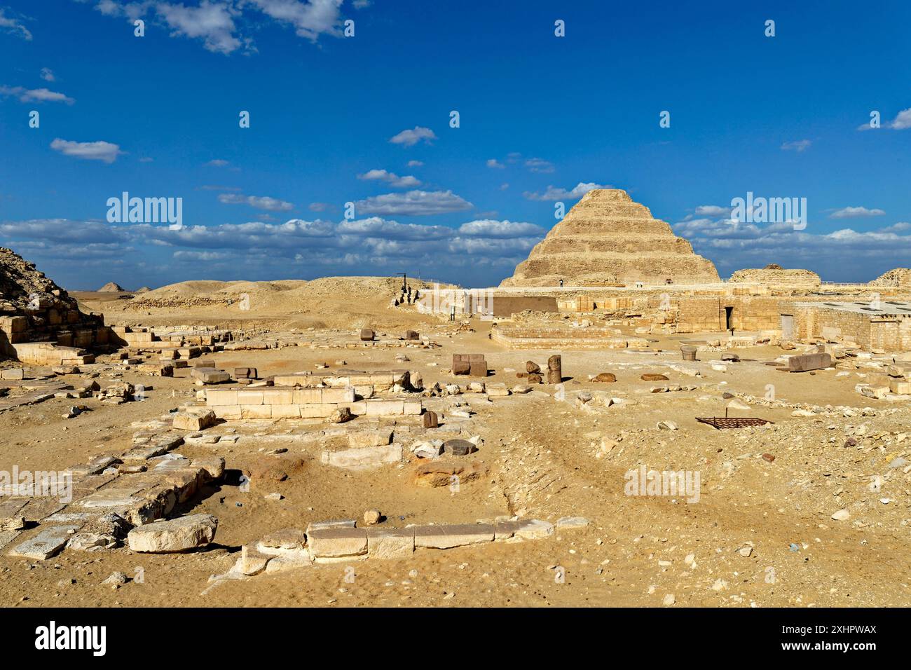 Égypte, basse Égypte, Saqqara, complexe funéraire de Saqqara, classé au patrimoine mondial de l'UNESCO, complexe funéraire du roi Ounas et pyramide à pas de K Banque D'Images