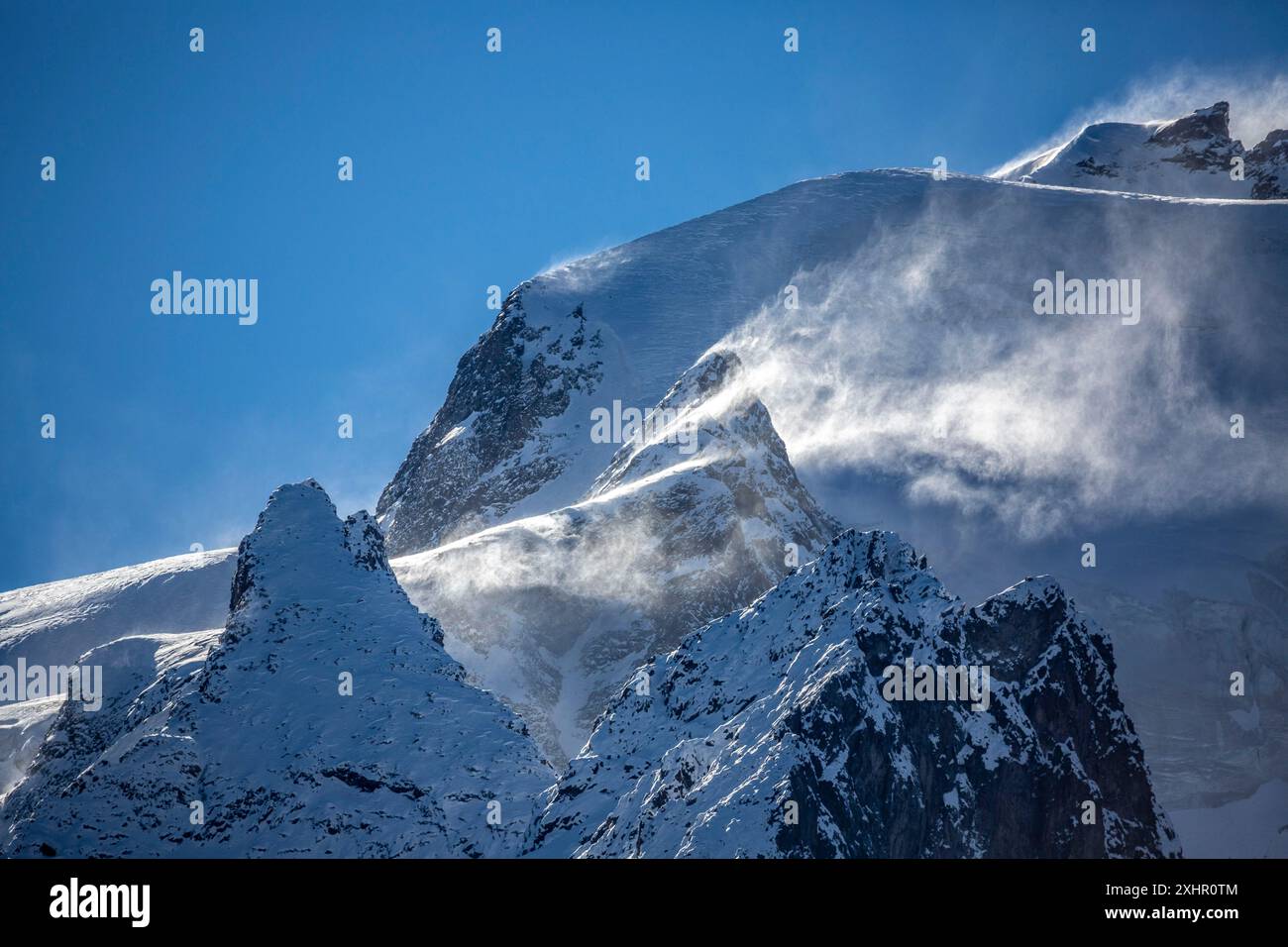 France, Hautes-Alpes, Parc National des Ecrins, le vent souffle sur la Meije (3983m) Banque D'Images