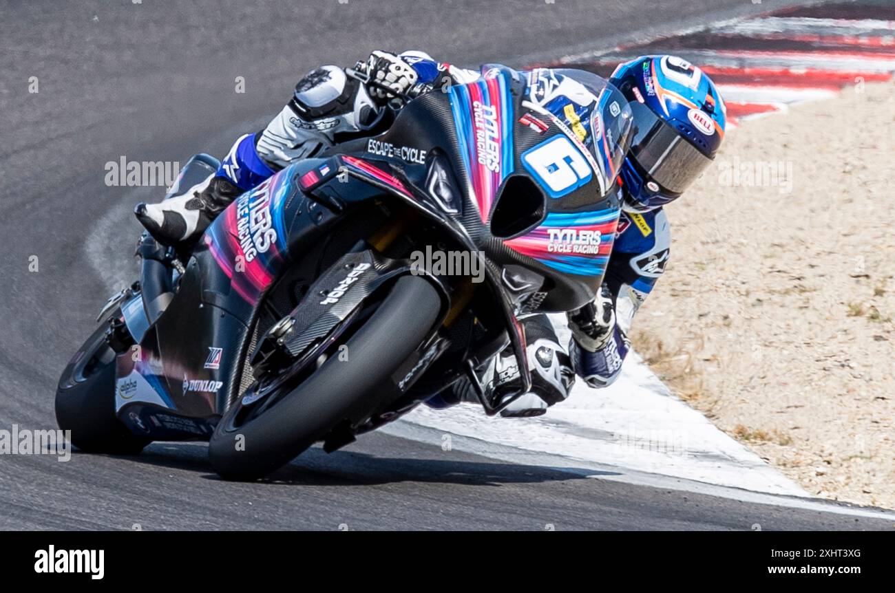 13 juillet 2024 Monterey, CA, U.S.A Rider Cameron Beaubier Tytlers cycle Racing(6)sort du virage 5 lors de la Mission Foods MotoAmerica Superbikes Qualifying 2 à WeatherTech Laguna Seca Monterey, CA Thurman James/CSM Banque D'Images