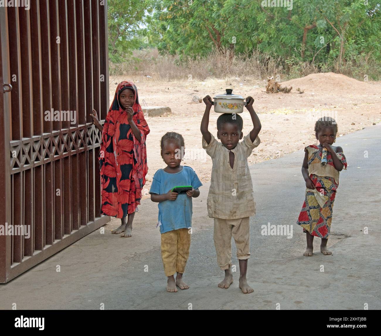 Enfants, entrée, Yankari Game Reserve, Bauchi State, Nigeria, Afrique Banque D'Images