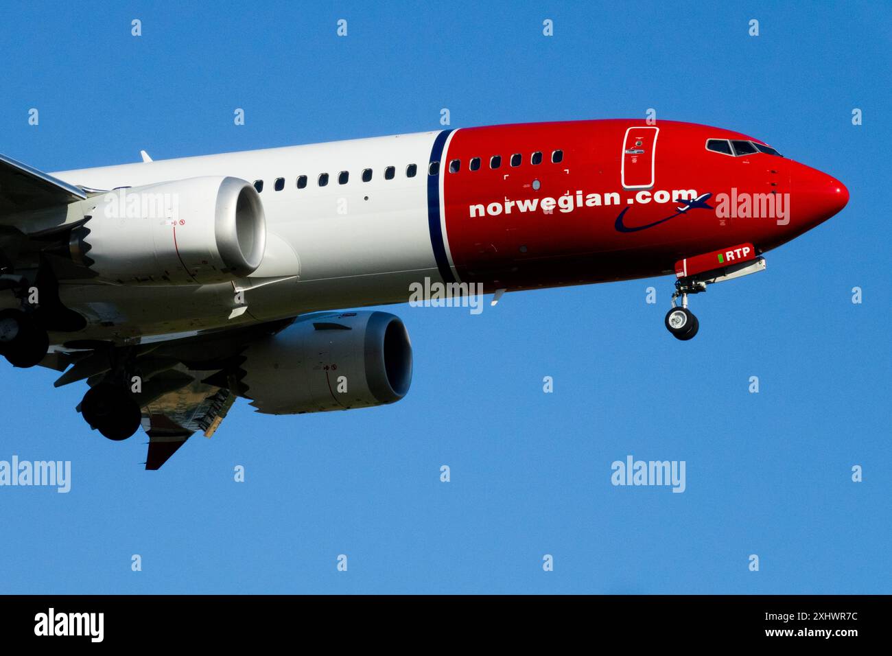 Boeing 737 MAX 8, Norwegian Airlines approche Prague République Tchèque Banque D'Images