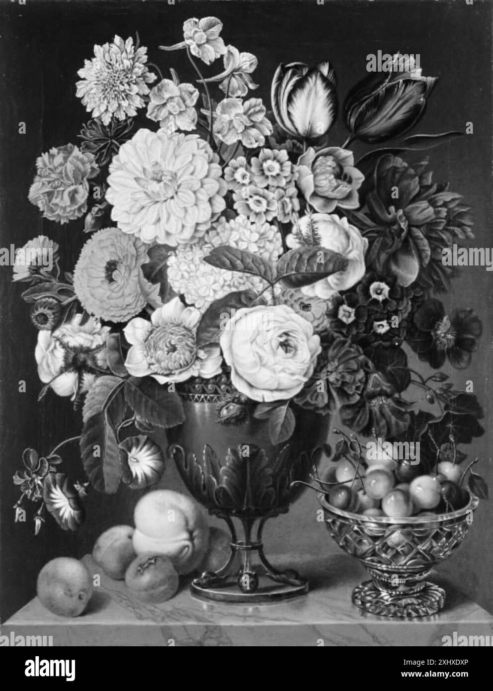 Carl Christian Seydewitz (1777–1857) peint des fleurs dans un vase à trois pieds à côté d'un bol de cerises, mettant l'accent sur la couleur, la forme et la composition dans un arrangement de nature morte. Banque D'Images