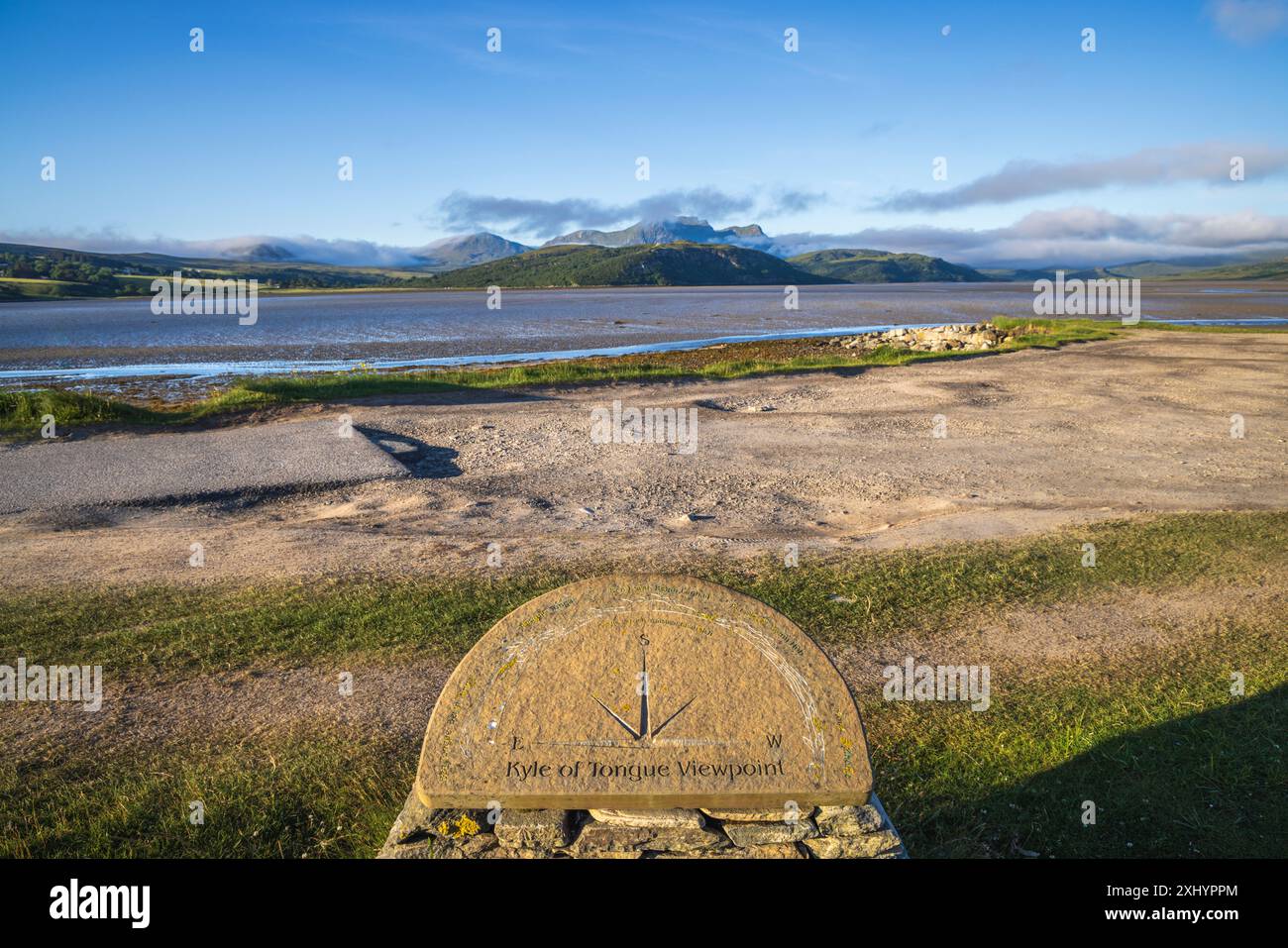 Tôt le matin au point de vue de Kyle of Tongue pendant la marée basse, Sutherland, Écosse Banque D'Images