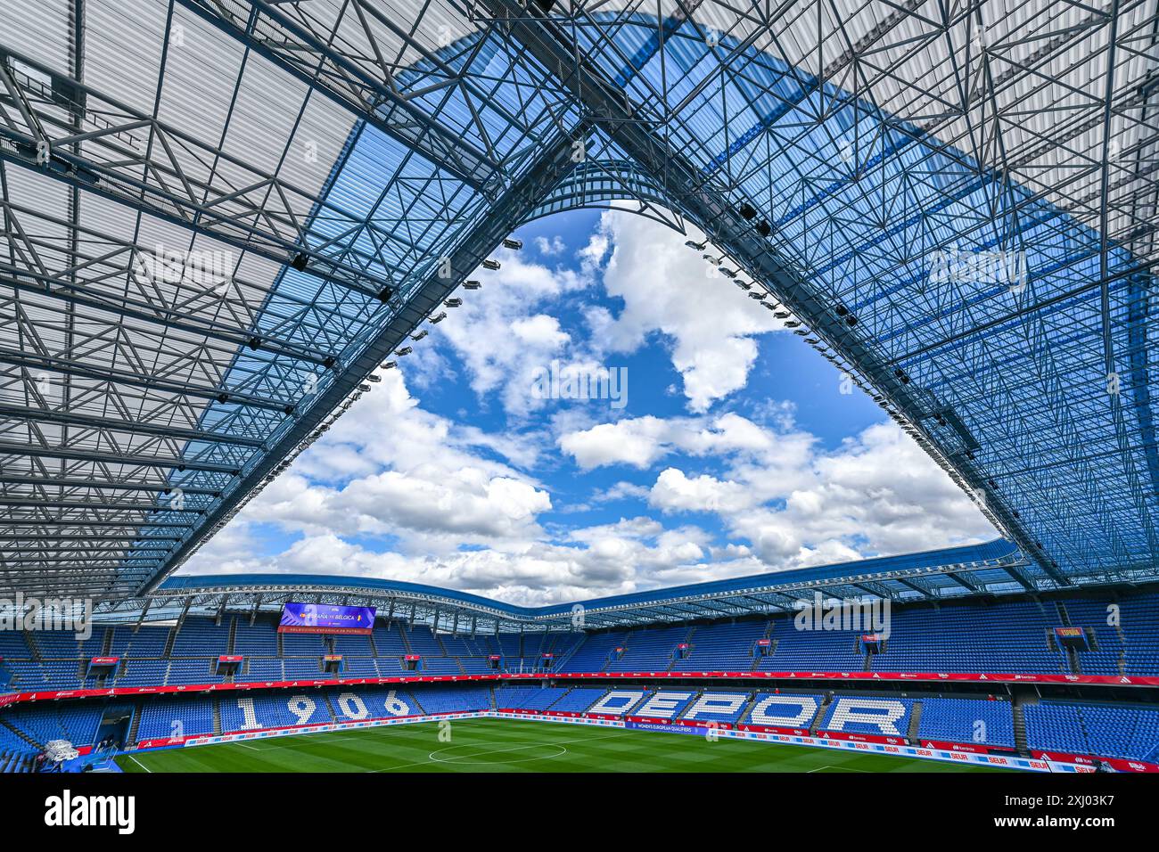 La Corogne, Espagne. 15 juillet 2024. Estadio Riazor avant un entraînement MD-1 avant un match de football entre les équipes nationales féminines d'Espagne et de Belgique, a appelé les Red Flames lors de la sixième journée du Groupe A2 dans la phase de ligue de la compétition des qualifications européennes féminines de l'UEFA 2023-24, le lundi 15 juillet 2024 à la Corogne, Espagne . Crédit : Sportpix/Alamy Live News Banque D'Images