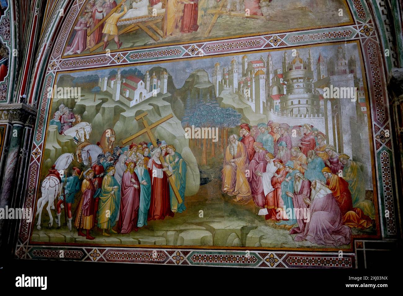 Chiesa di San Francesco in Volterra, Toscane, Italie, Eglise avec art religieux et fresque Banque D'Images