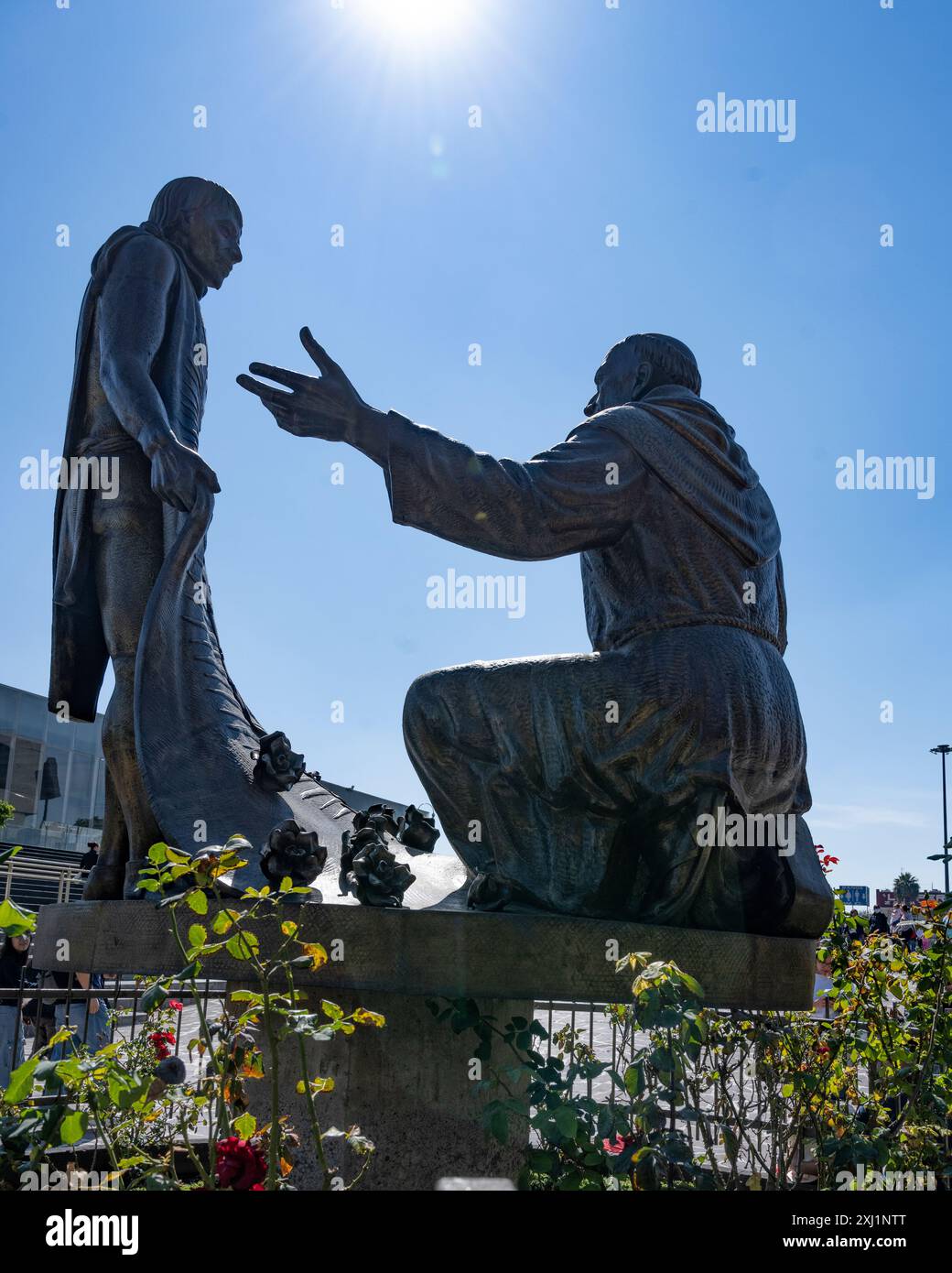 Statues exposées à la basilique de l'Église catholique, dédiées à la Vierge Marie dans son invocation de notre-Dame de Guadalupe à Mexico, Mexique Banque D'Images