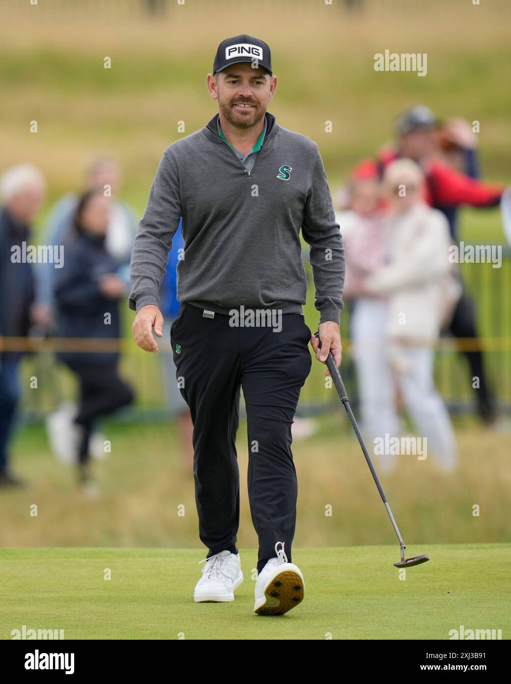 16 juillet 2024 ; Royal Troon Golf Club, Troon, South Ayrshire, Écosse ; le jour 2 de la pratique de l'Open Championship ; Louis Oosthuizen marche sur le dix-septième green Banque D'Images