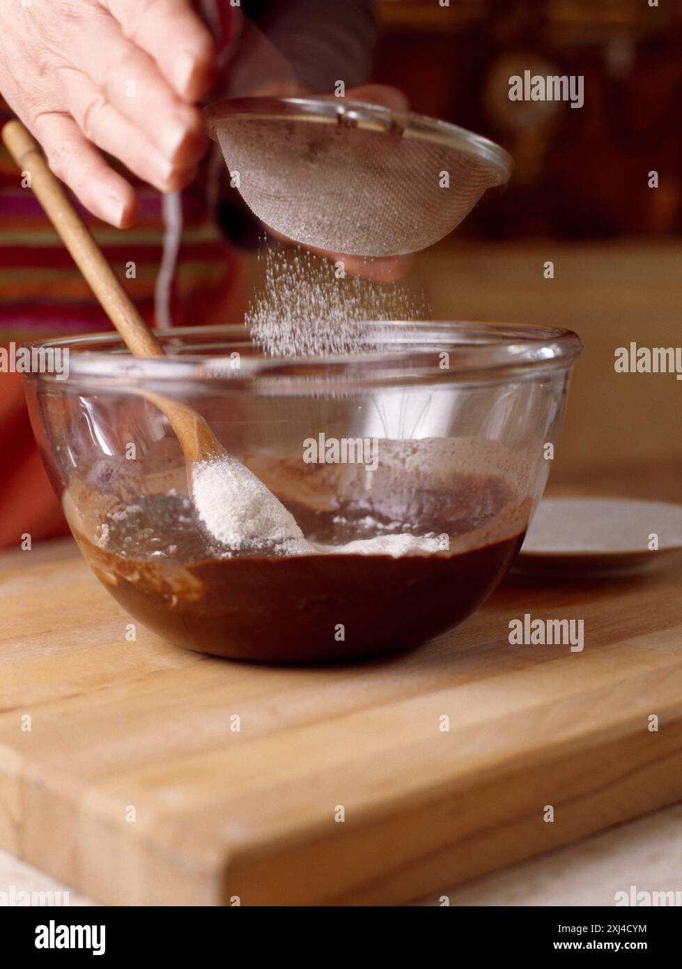 Préparation du chocolat et du chocolat soufflé au cacao Banque D'Images