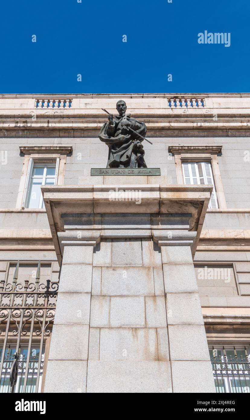 Statue de San Juan de Avila, centre de Madrid, Espagne Banque D'Images