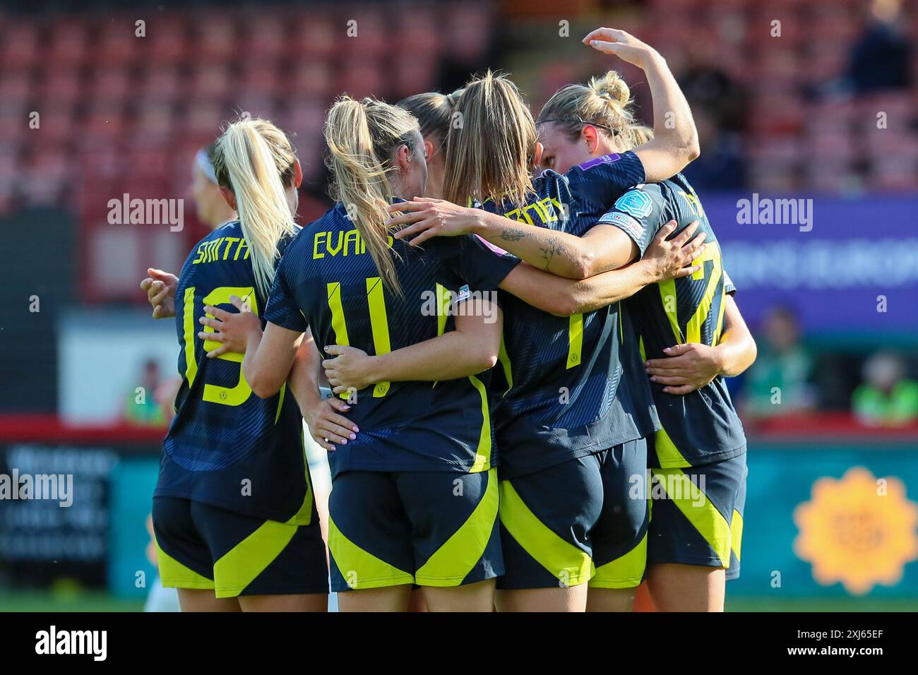 Glasgow, Royaume-Uni. 16 juillet 2024. L'Écosse a joué la Serbie au Firhill Stadium, Glasgow, Écosse, Royaume-Uni lors du Championnat d'Europe féminin 2025 qualificatif. Le score était Ecosse 1-0 Serbie et le but gagnant a été marqué par Kirsty Hanson (Ecosse 10) en 42 minutes. Hanson a également reçu le titre de « joueur du match ». Crédit : Findlay/Alamy Live News Banque D'Images