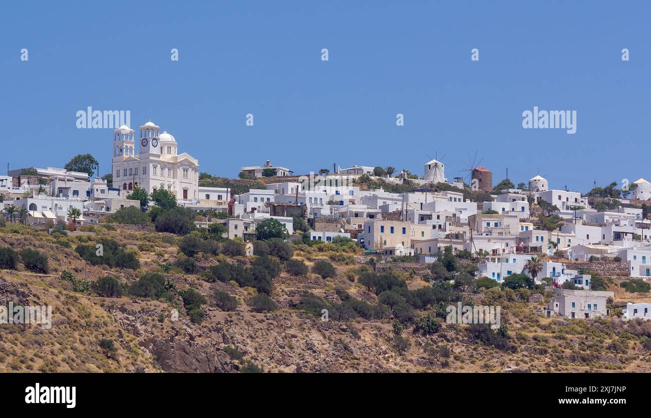 Panorama du village de Tripiti, île de Milos, Cyclades, Grèce Banque D'Images