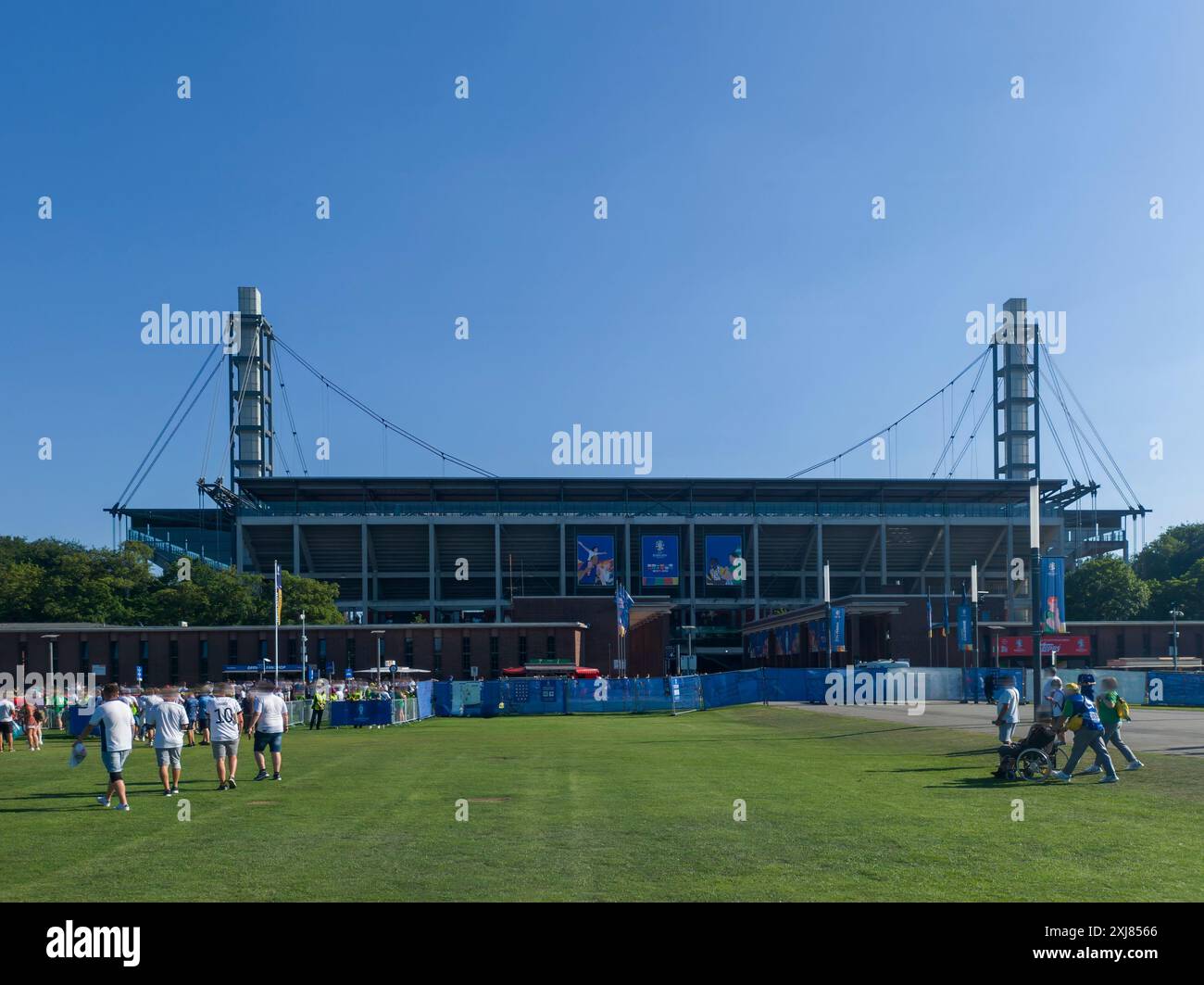 Le RheinEnergieStadion abrite 1. FC Koln et un lieu lors de l'Euro 2024 à Cologne, Allemagne Banque D'Images