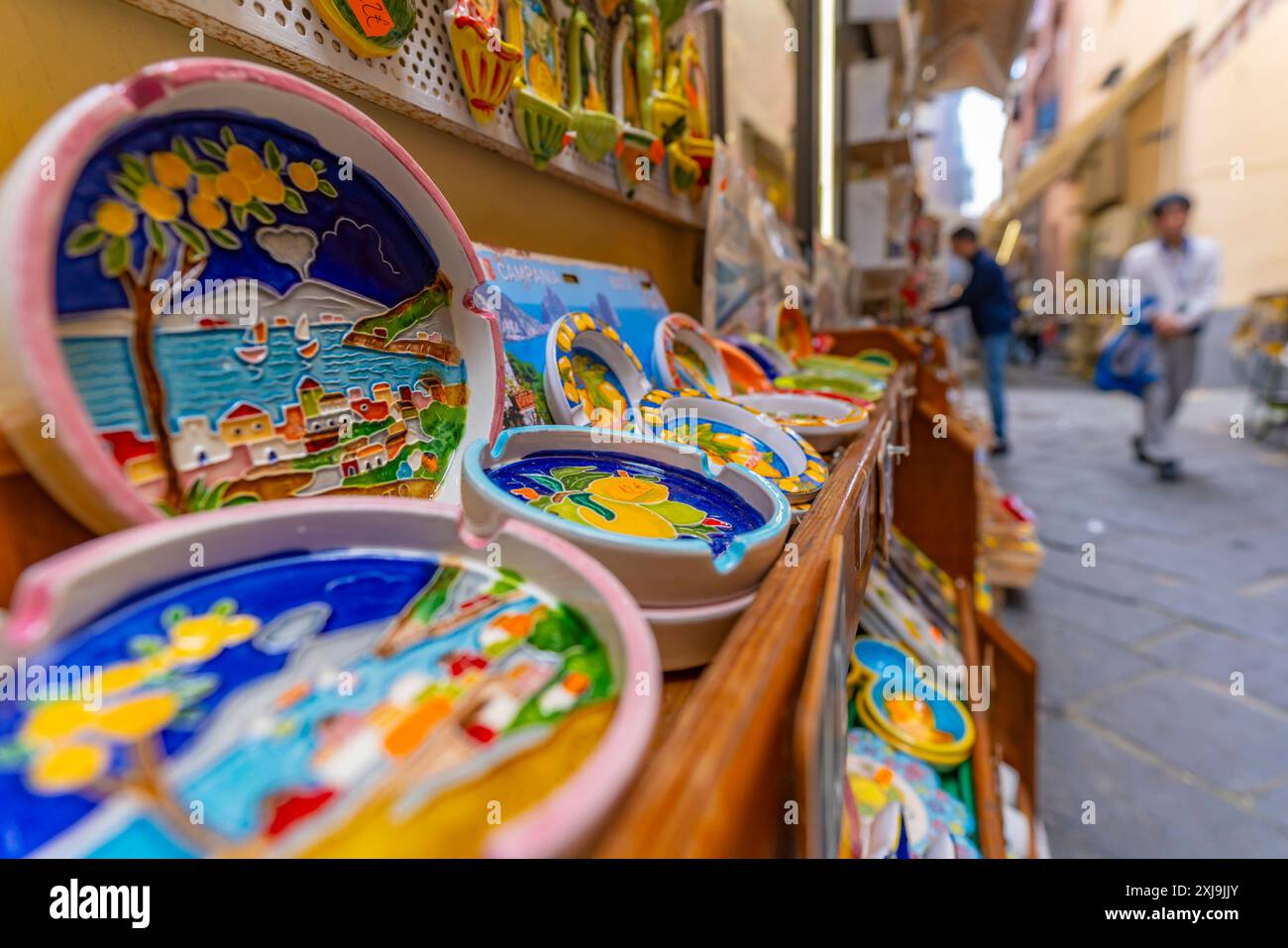 Vue de Sorrento souvenirs dans la rue étroite, Sorrento, Campanie, Italie, Méditerranée, Europe Copyright : FrankxFell 844-35025 Banque D'Images