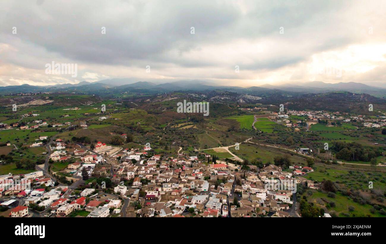 Paysage urbain rural dans les montagnes de Troodos, Chypre Banque D'Images