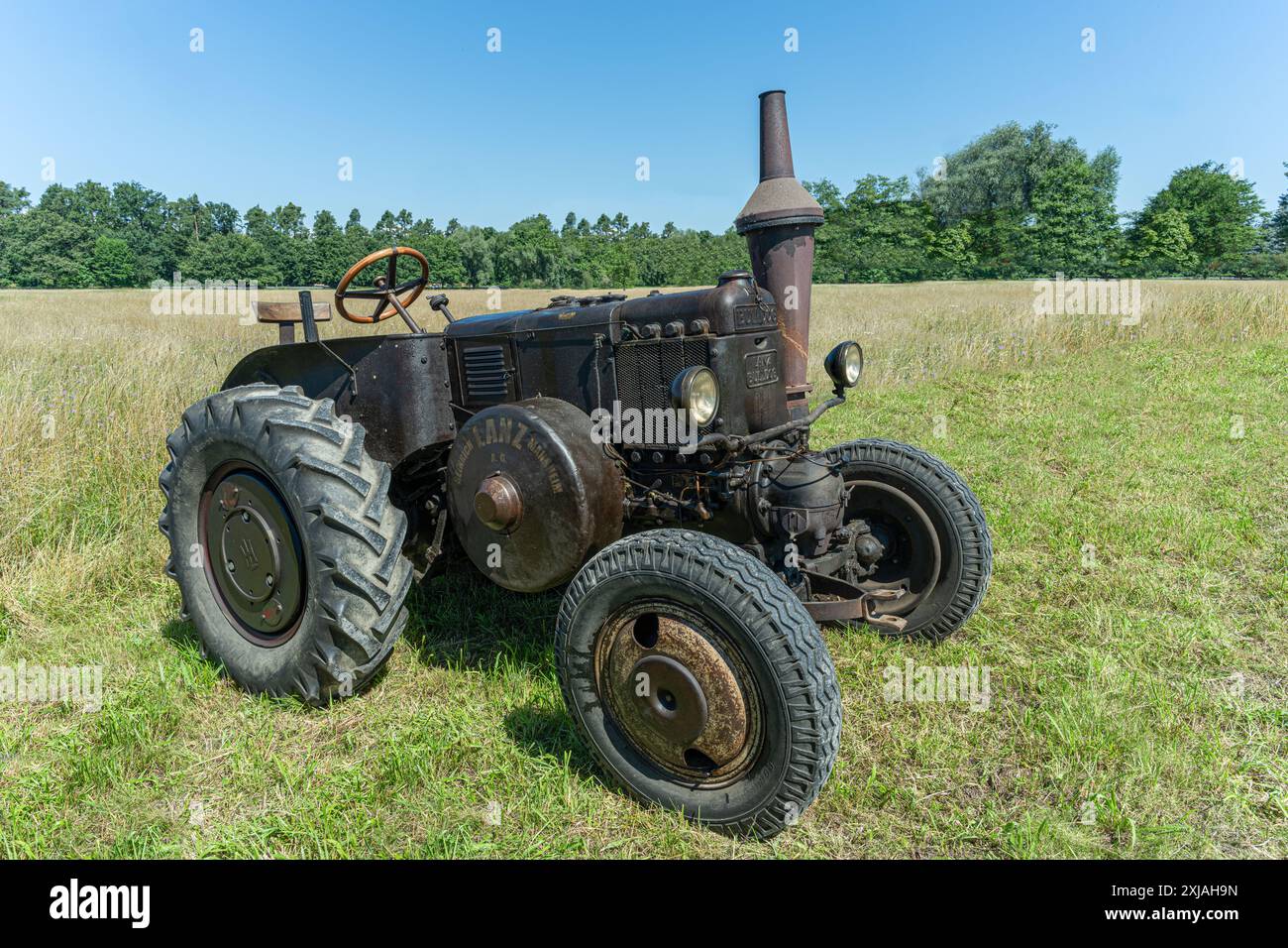Tracteur historique Lanz Bulldog. Le Lanz Bulldog était un tracteur fabriqué par Heinrich Lanz AG à Mannheim, dans le Bade-Wuerttemberg, en Allemagne. Banque D'Images