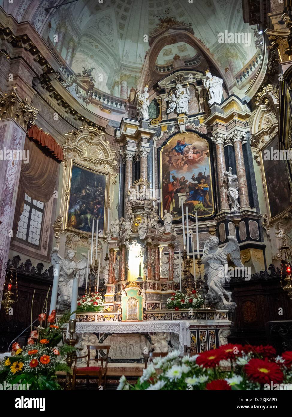 Basilica di Santa Maria Assunta maître-autel, Clusone Banque D'Images