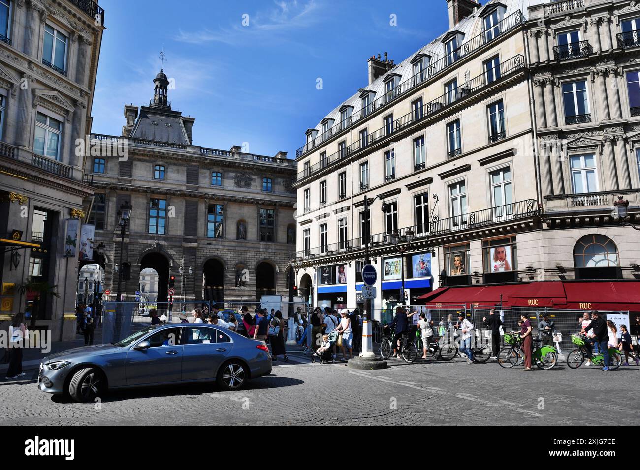 Point de contrôle de la police à Paris - Jeux Olympiques 2024 Paris - France Banque D'Images