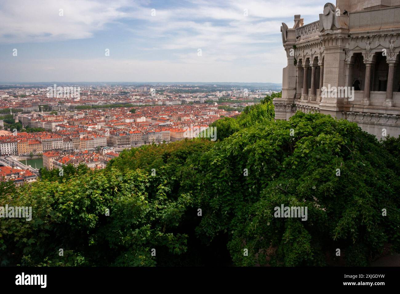 Vue de la ville depuis la colline de Fourvière à Lyon en France en Europe Banque D'Images